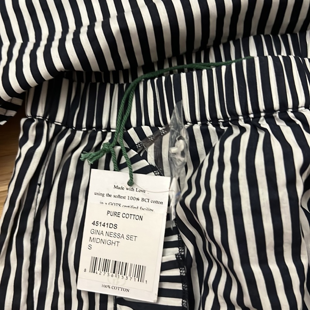 NWT Morgan Lane Gina Nessa Striped Ruffle-Trim Pajama Set - Picture 11 of 12